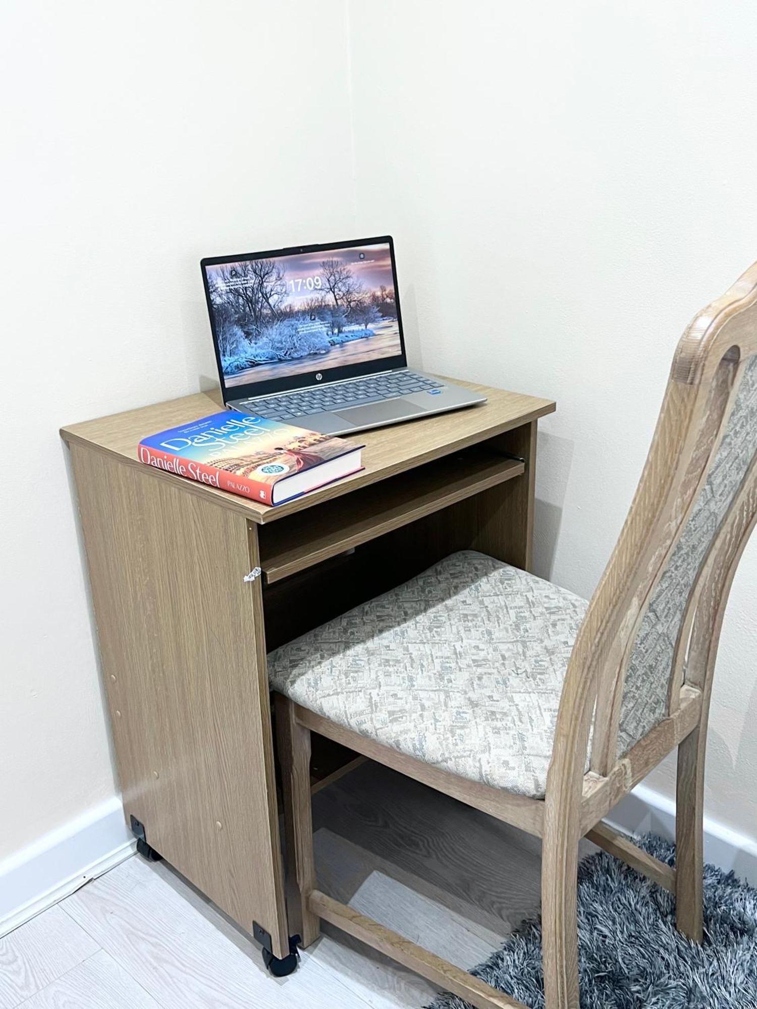 Cosy Private Flat In London, Free Parking On Premise Διαμέρισμα Carshalton Εξωτερικό φωτογραφία